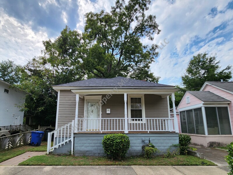 1907 Henderson Street