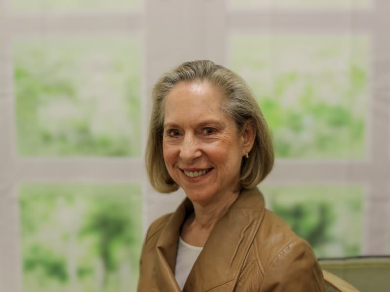 Professional headshot of Rebecca Fouché